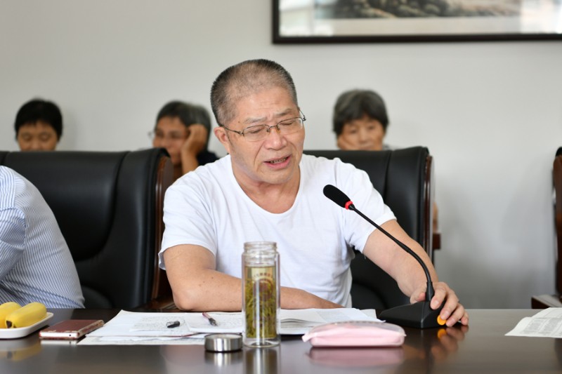 2021年退休教职工教师节座谈10900.jpg