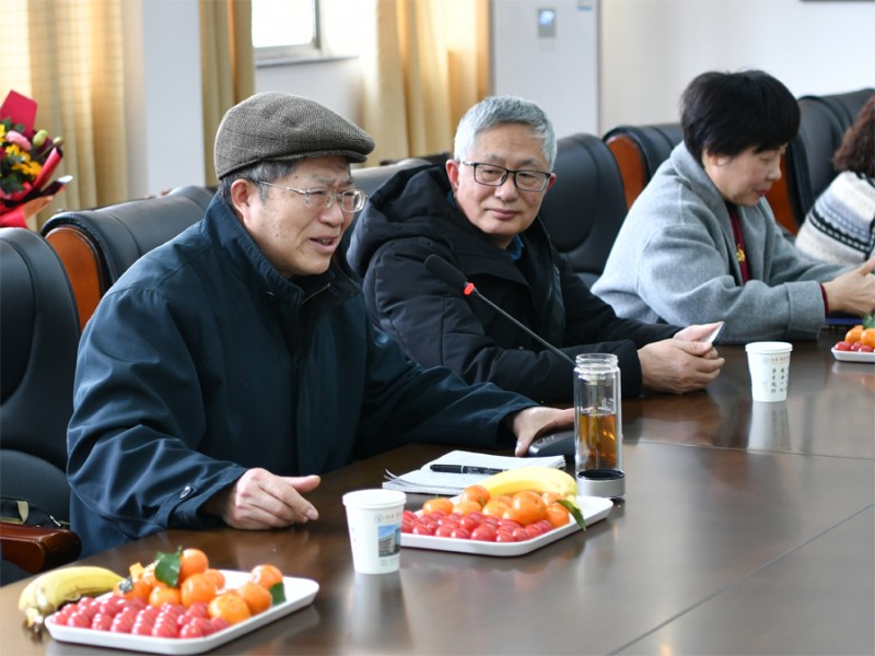 0221退休教师欢送会13900.jpg