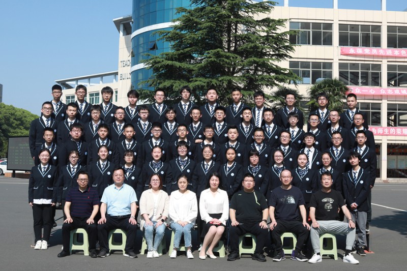 14班毕业合影900.jpg