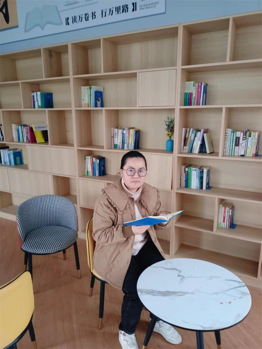 潘曈3.jpg